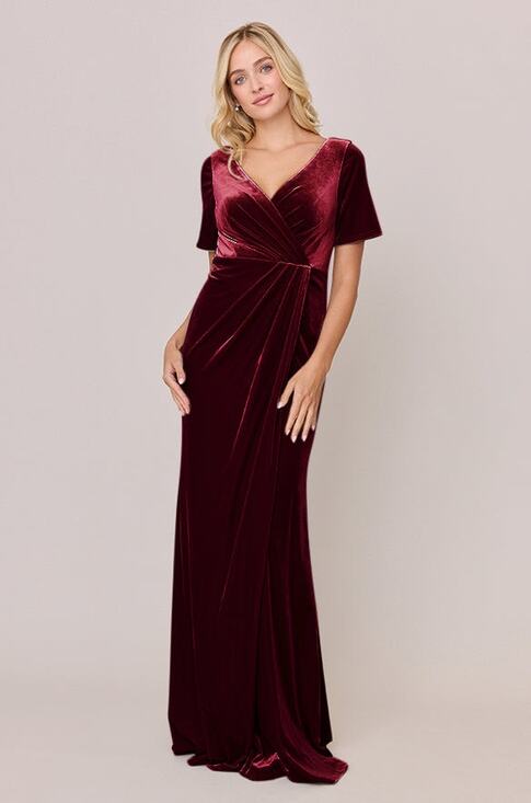 REVELRY Dresses & Skirts - NWOT Unaltered Burgundy Revelry Giselle Dress Size 12
